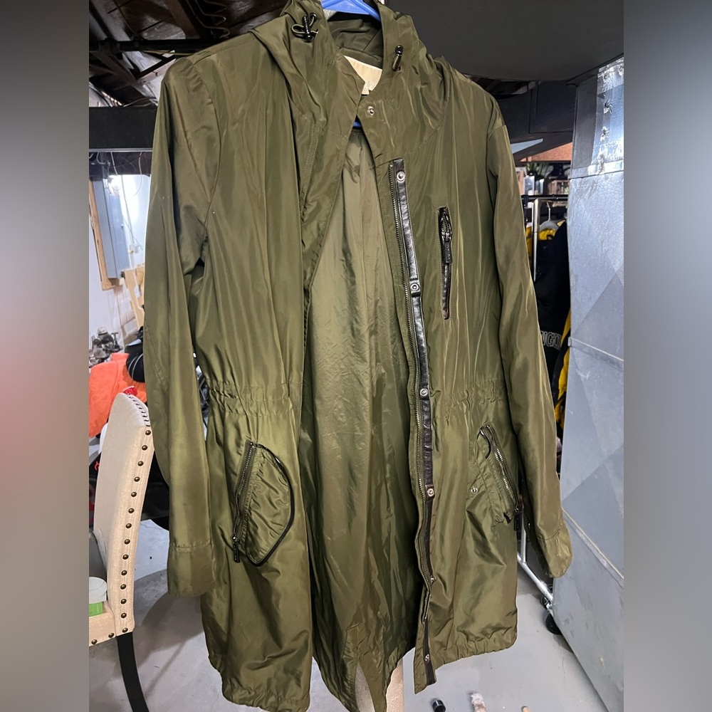 Lightweight jacket